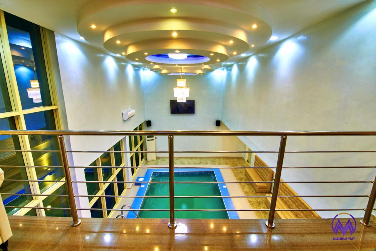 Double M Exquisite Suites And Lounge Lekki Ogombo Exterior photo